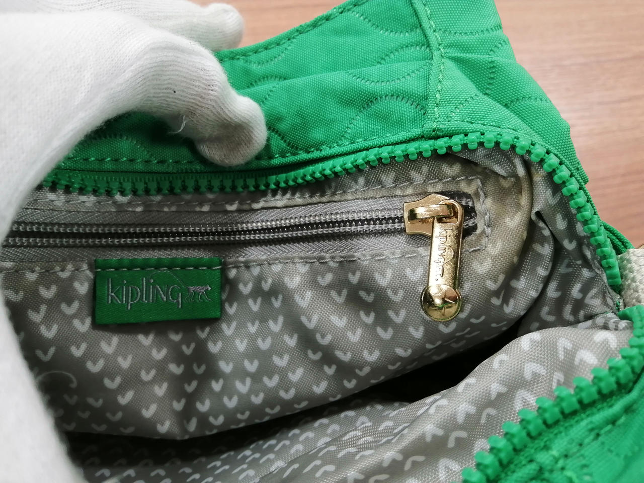 内袋に汚れがあります