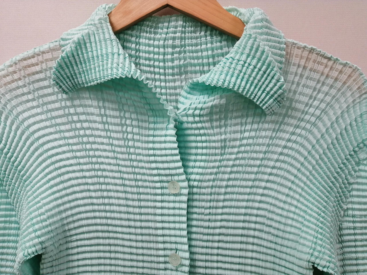 PLEATS PLEASE ISSEY MIYAKE ボトルネック　シャツ ISSEY MIYAKE PLEATS(T)|ボトルネックプリーツシャツ|HARDOFF