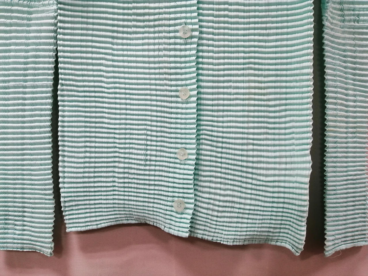 PLEATS PLEASE ISSEY MIYAKE ボトルネック　シャツ 極美品 PLEATS PLEASE 長袖 カットソー ボトルネック 大きい