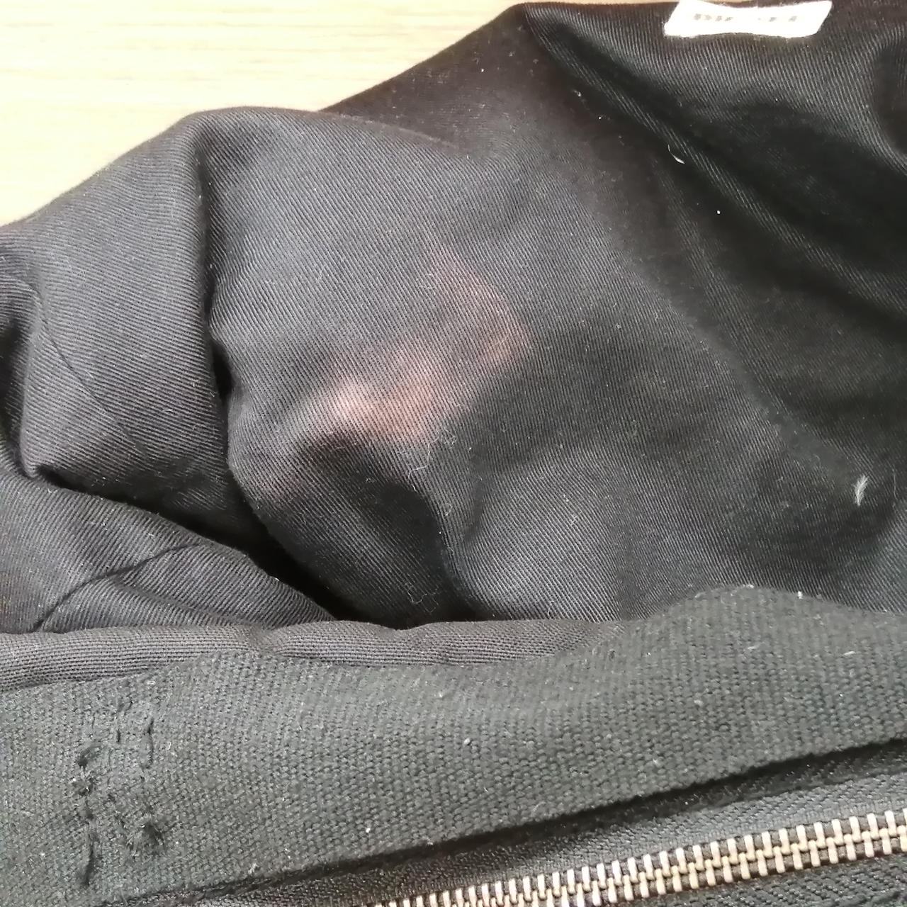 内側にお汚れがございます