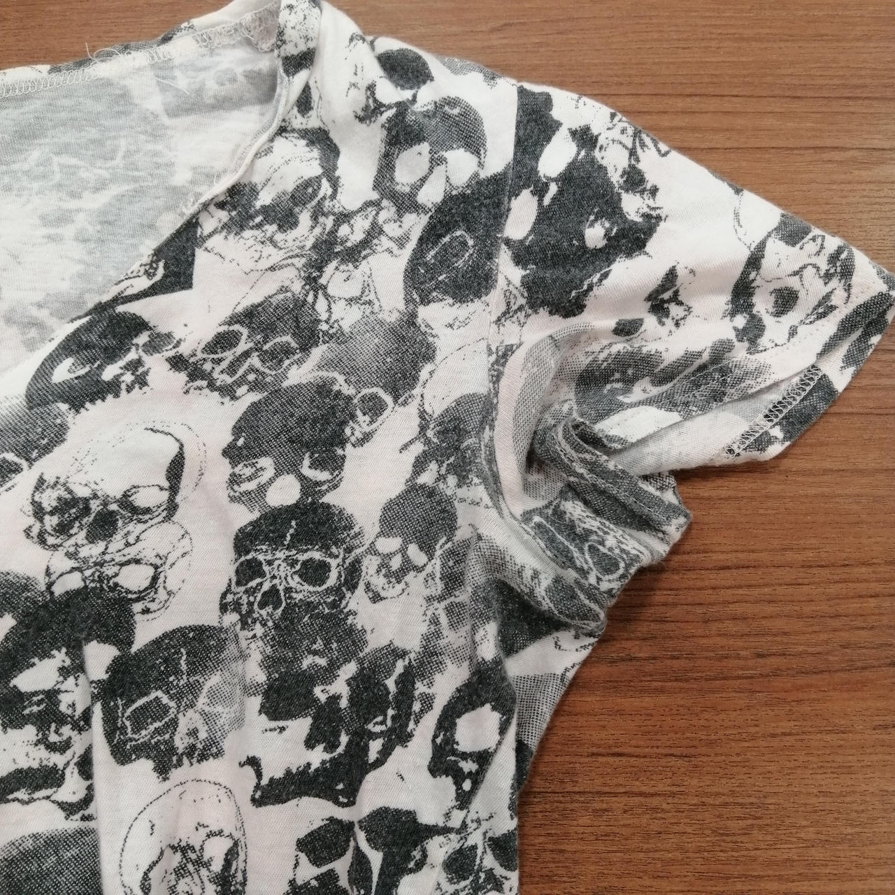 LGB|スカルVネックTシャツ|【ハードオフ公式通販】オフモール