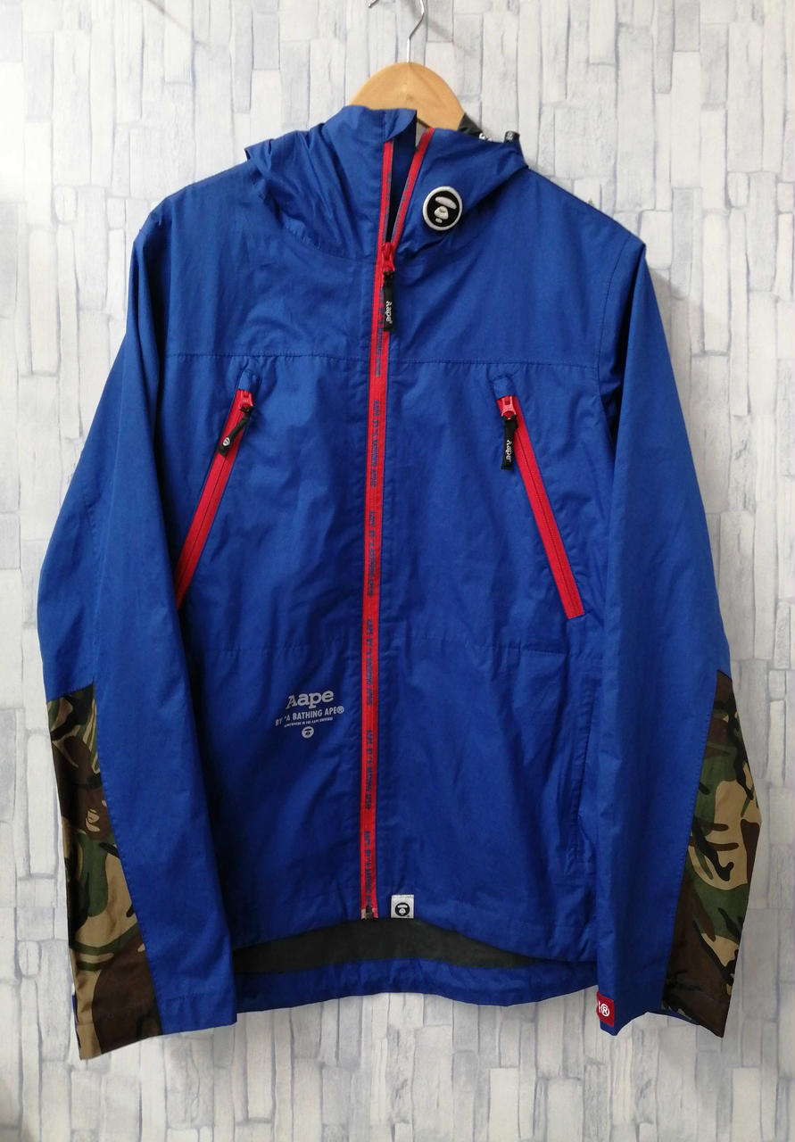 A BATHING APE 型番：M/AJK7027 アベイシングエイプ　ロゴジャケット