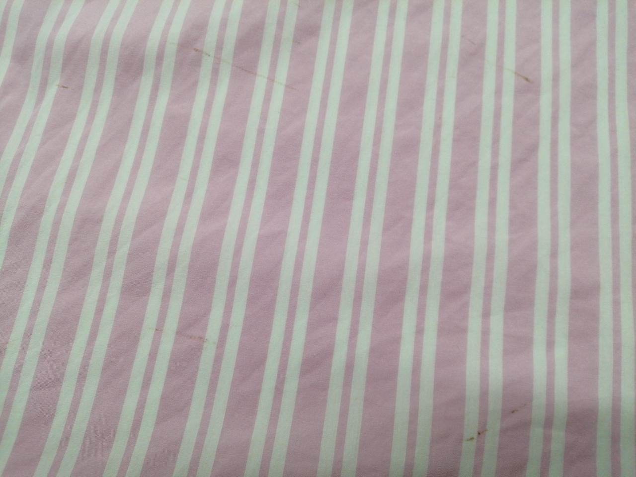 後ろ身頃に汚れあります