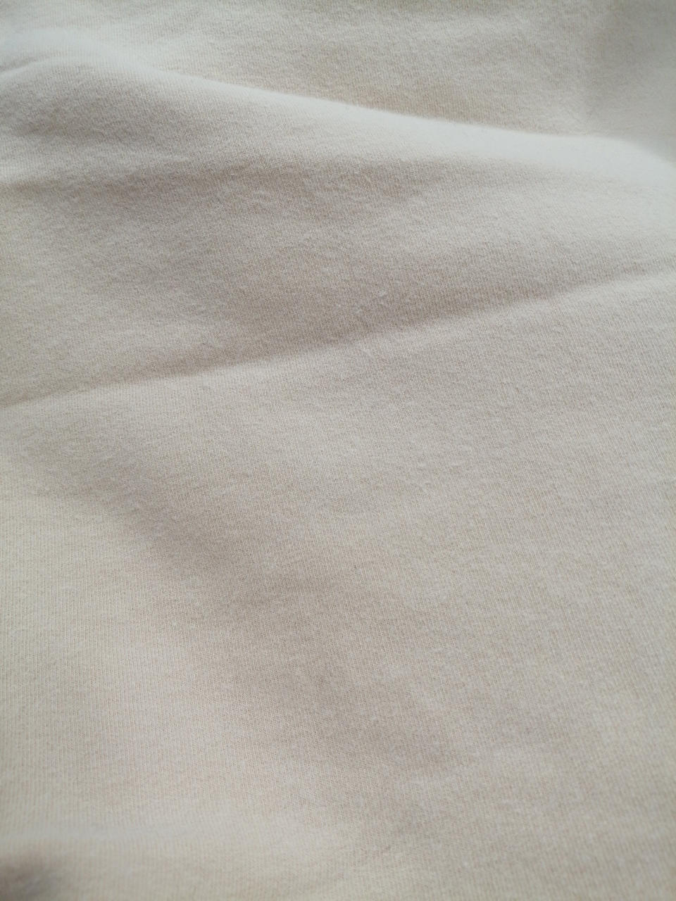 全体的に毛羽立ちあり