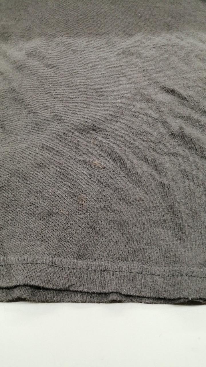 背面変色箇所あり