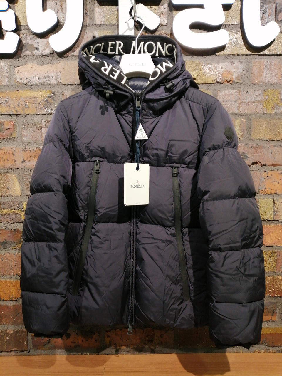最終値下げ‼️モンクレール　MONCLER MONTCLA GIUBBOTTO MONCLER モンクレール ダウンジャケット MONTCLA GIUBBOTTO