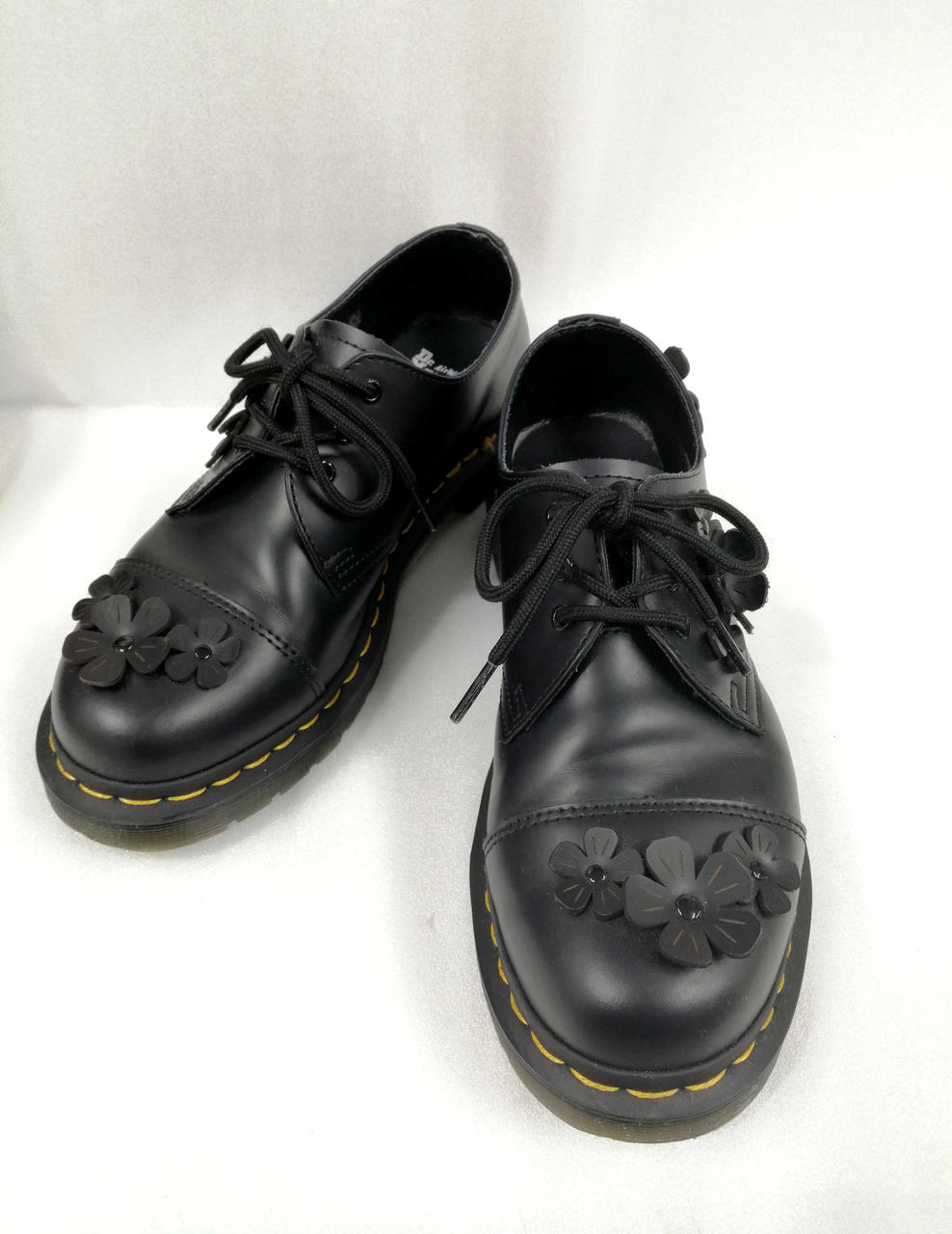 DR.MARTENS 型番：UK5 BLK フラワーアップリケ 1461 FLOWER