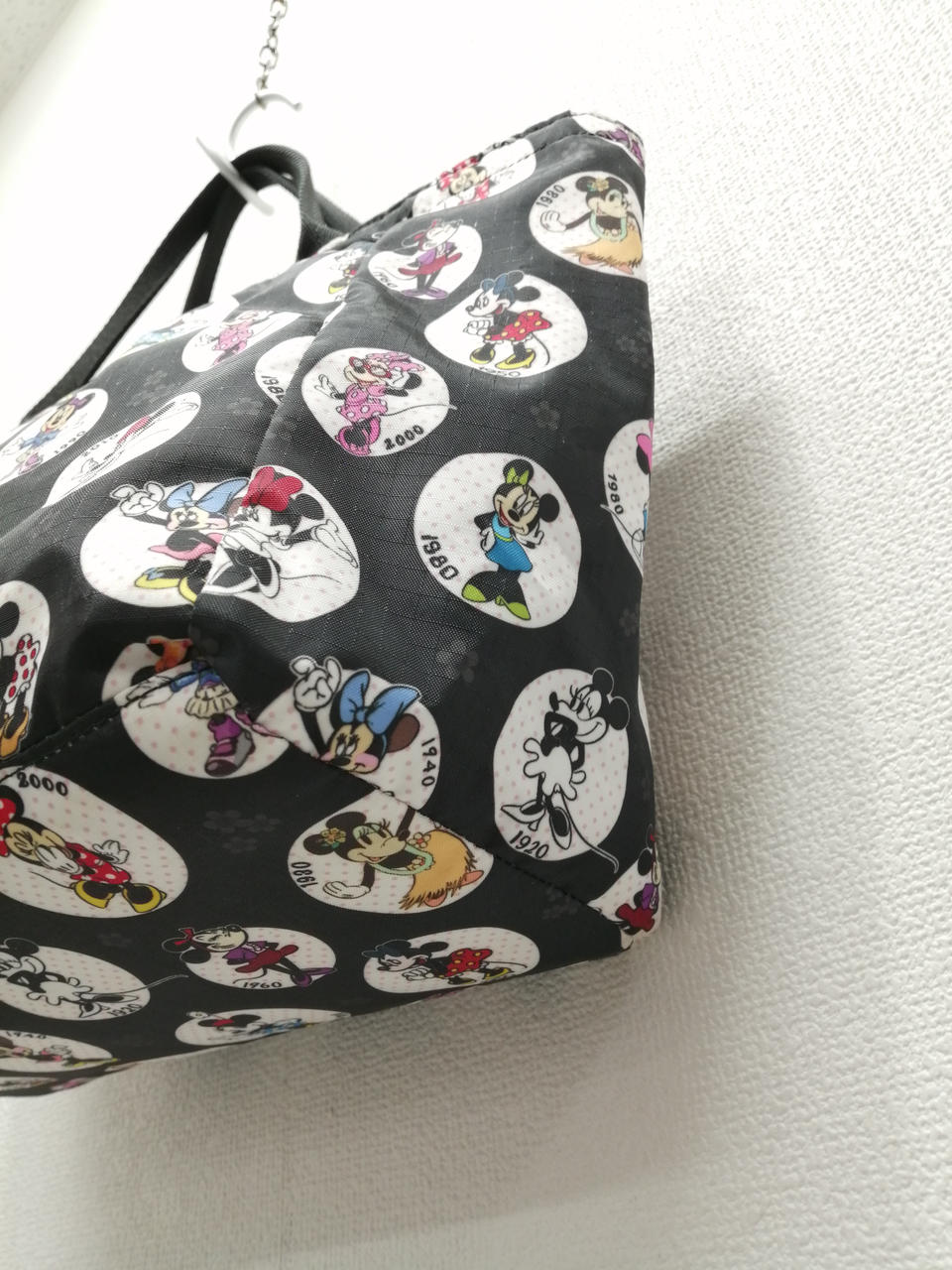 レスポートサックからディズニー”ミニー＆デイジー”コレクション