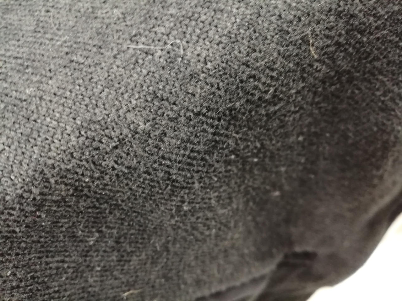 全体的に毛羽立ちあり