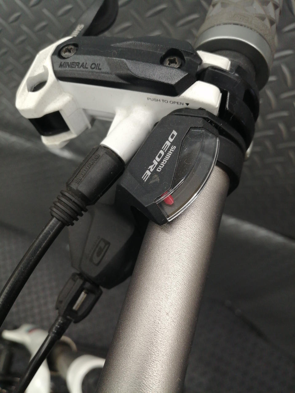 シフターは新品に交換済み！