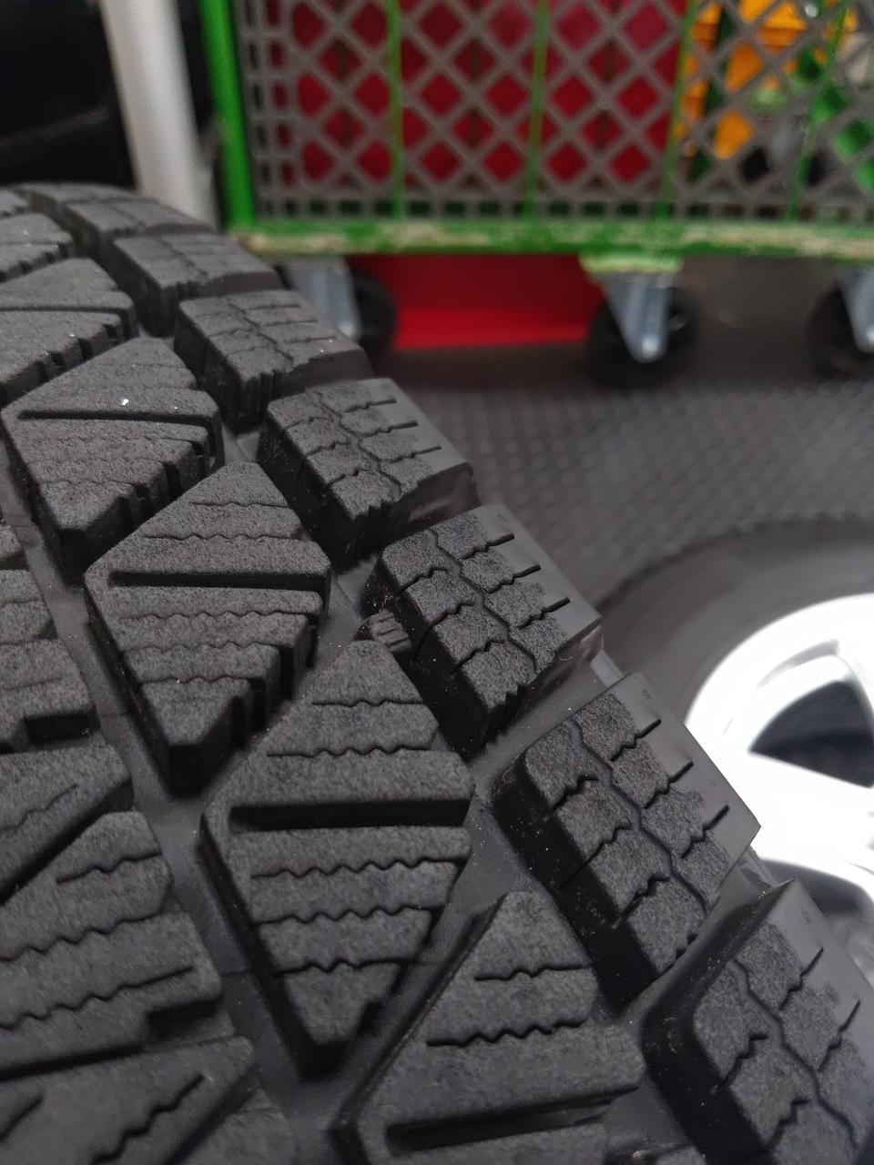 スタットレスタイヤ BRIDGESTONE KEELER|スタッドレスタイヤセット|【ハードオフ公式通販