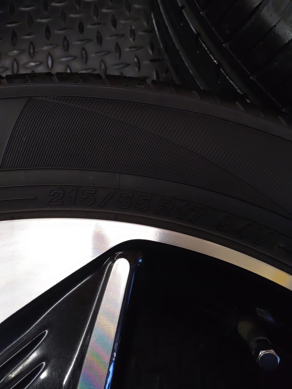 215/55R17