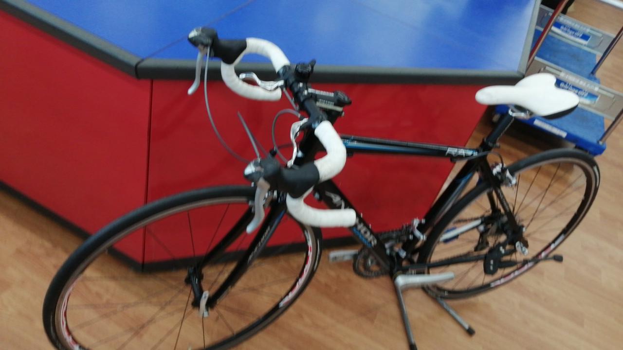 ANCHOR RS0 ロードバイク ブラック/レッド ANCHOR ROADBIKE RIS9 ELITE 2015