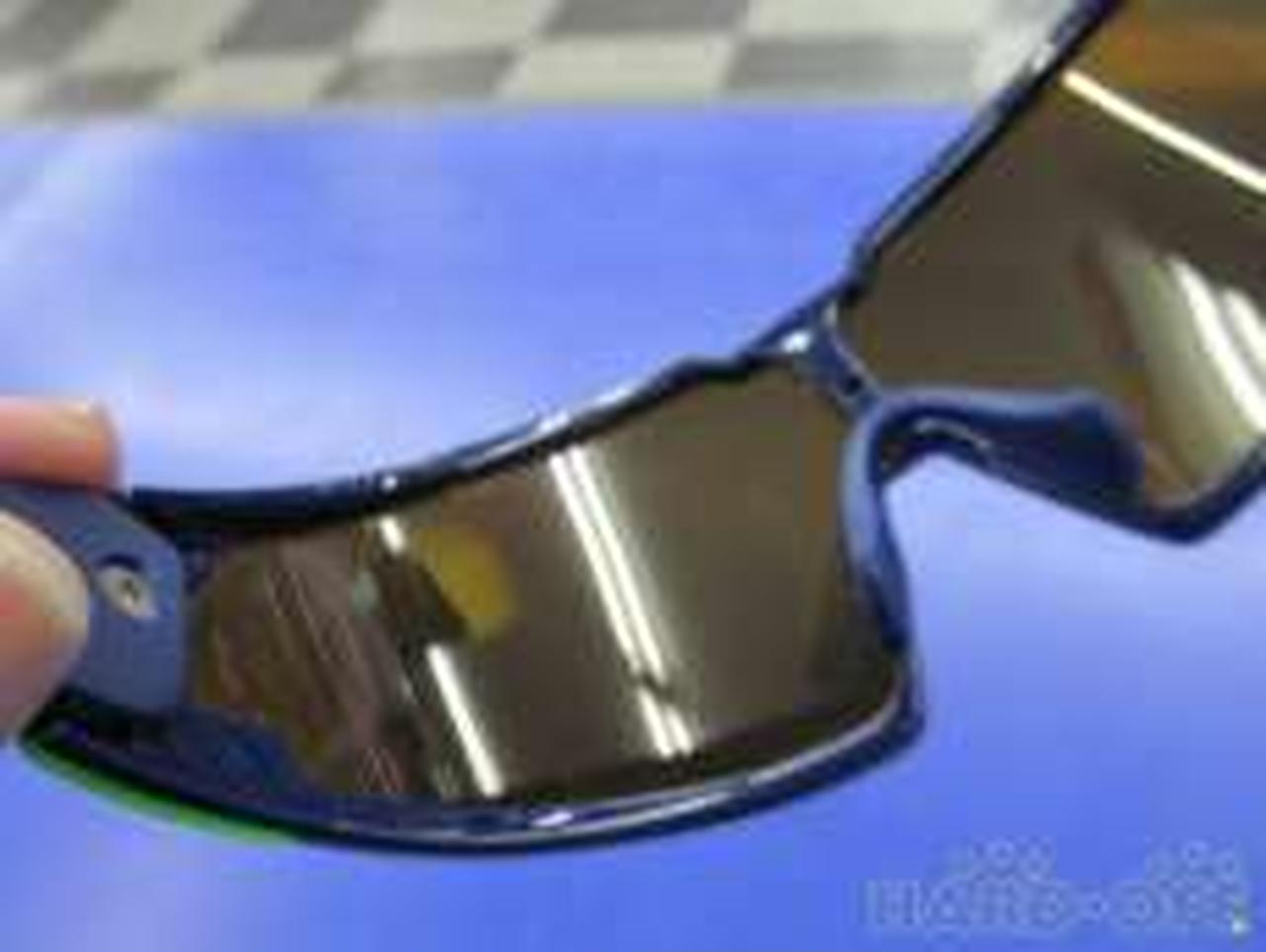 レンズ凹み傷１か所あり