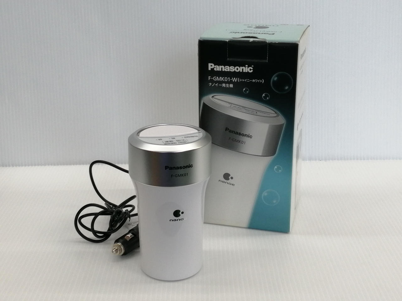 Panasonic F-C100K-W ナノイー発生機 シャイニーホワイト Amazon | パナソニック 車載用空気清浄機 ナノイー発生器 ホワイト F