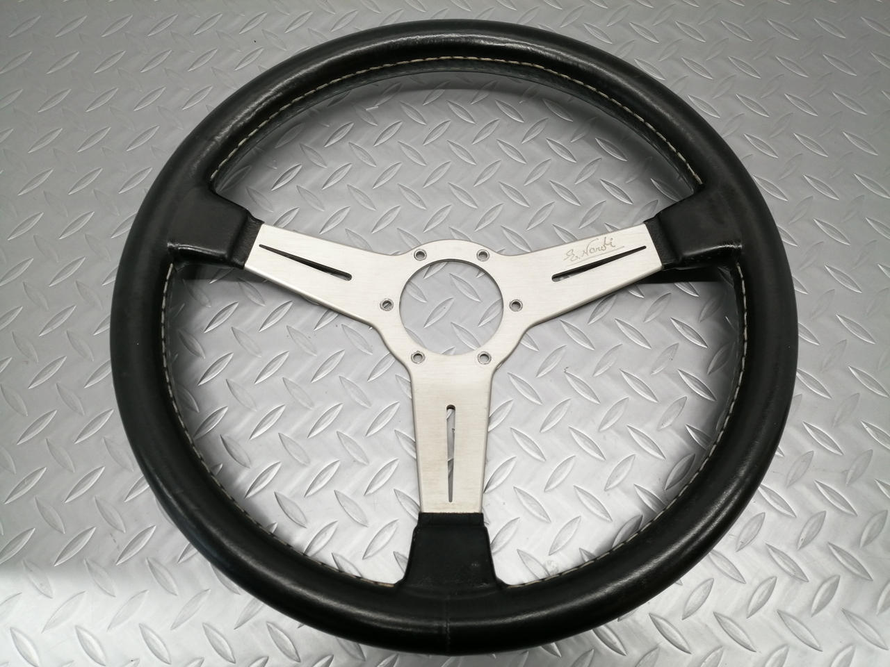 ナルディーステアリングホイール 360mm 楽天市場】NARDI ナルディ SPORTS TYPE A N750 360mm