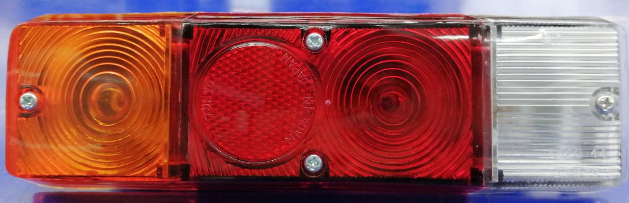 ｢TOKYO A320 44｣表記あり