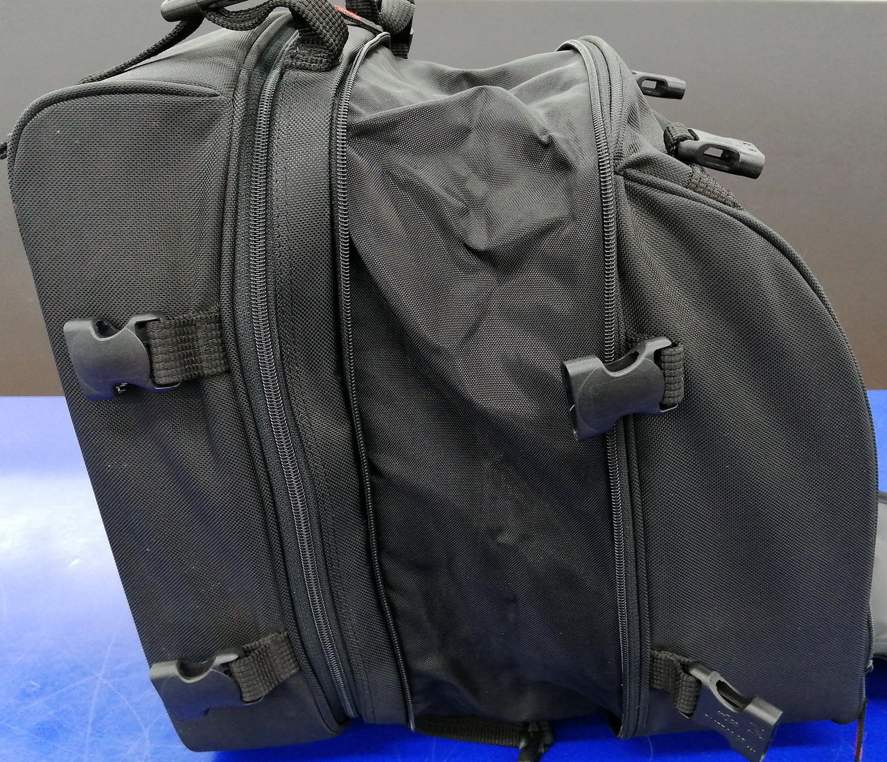 容量可変(※具体的な容量は不明)