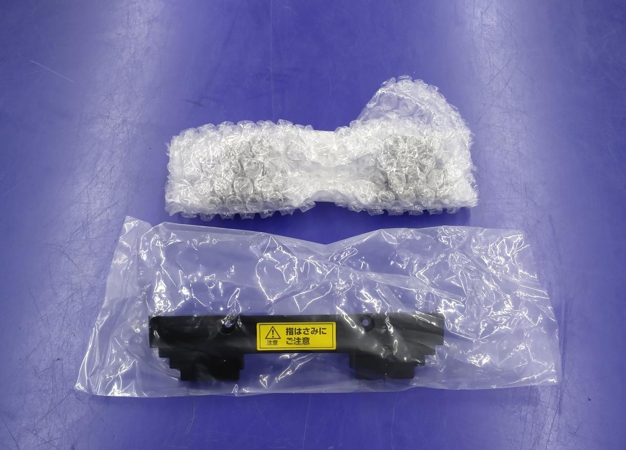 カバー、ブラケット