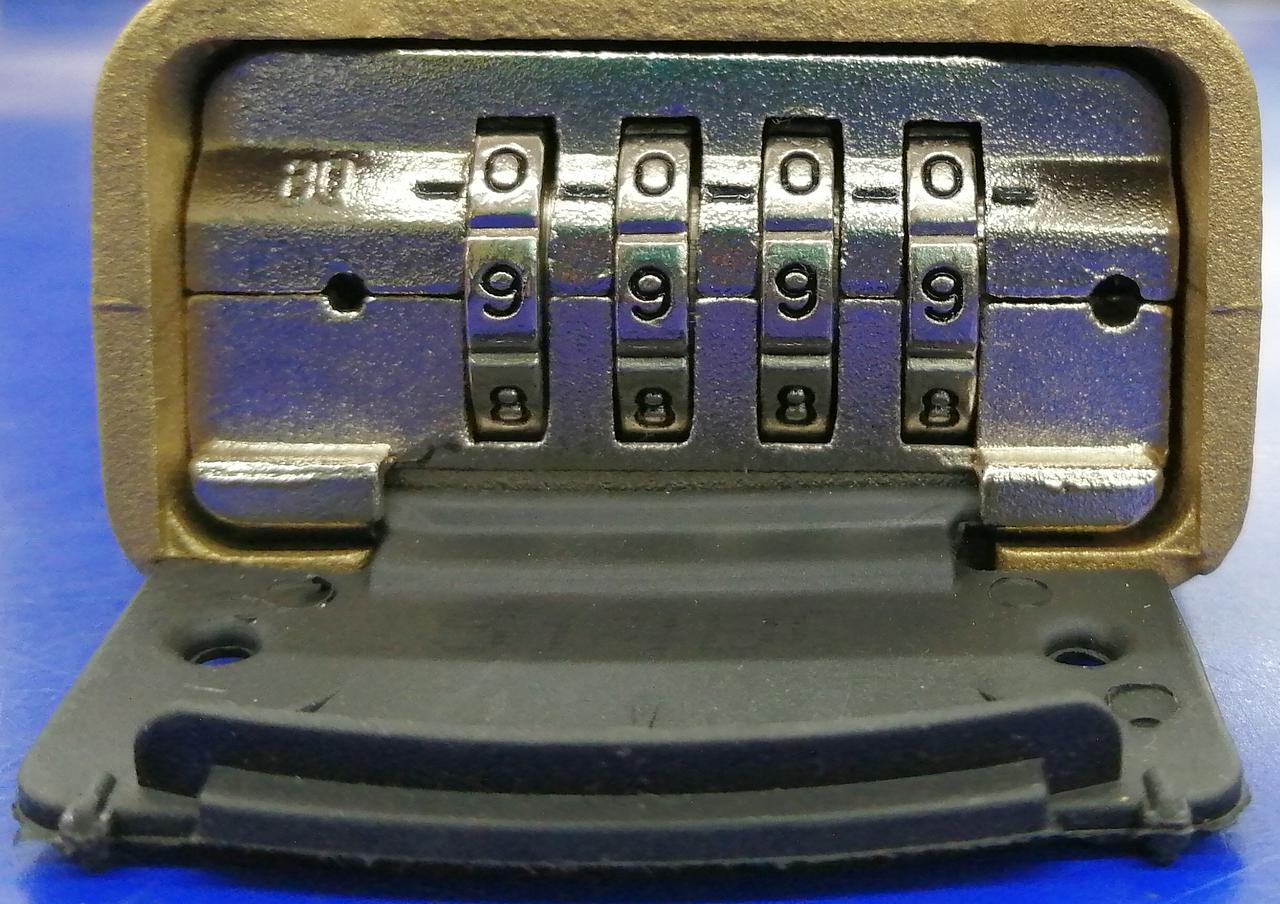 番号｢0000｣で解錠