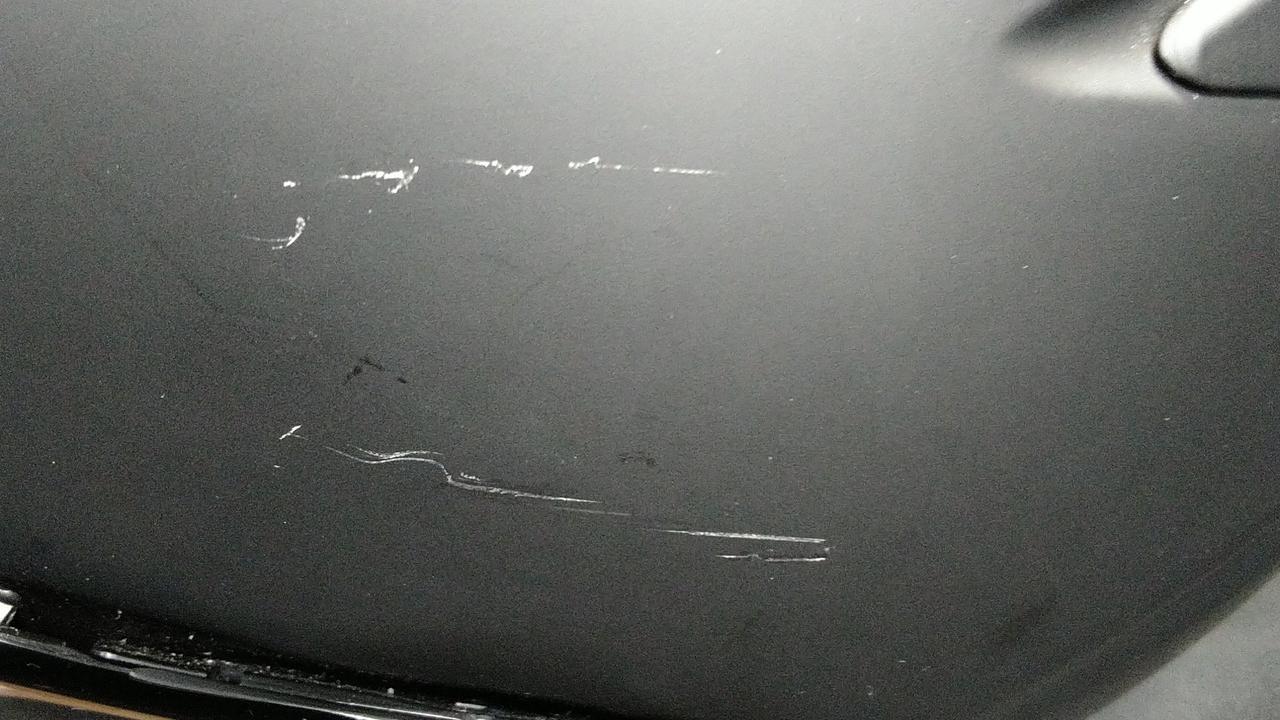 擦りキズがあります