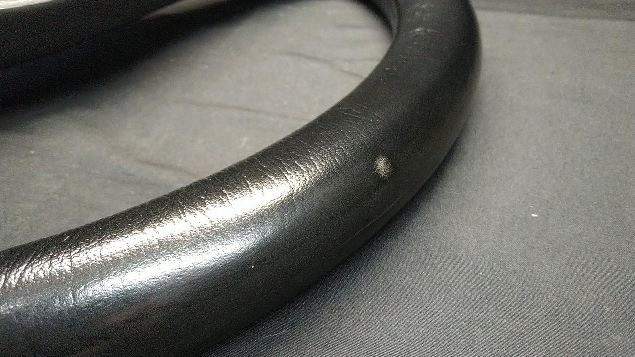 キズのようなものあります