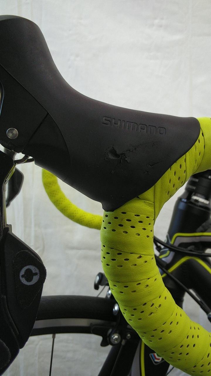 えぐれています