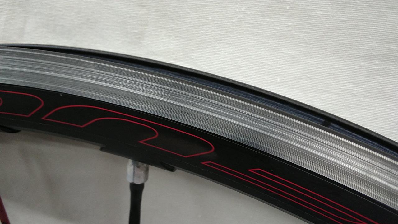 小キズがあります