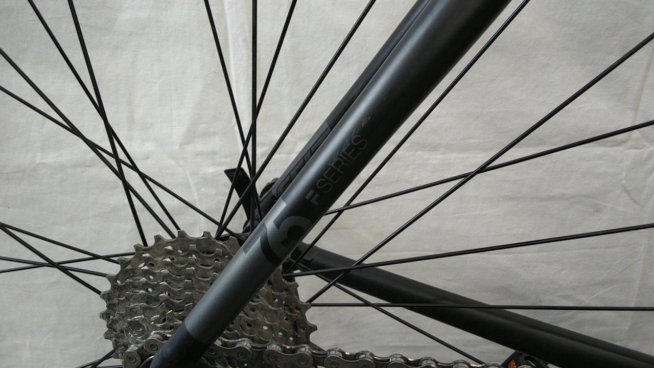 小キズがあります