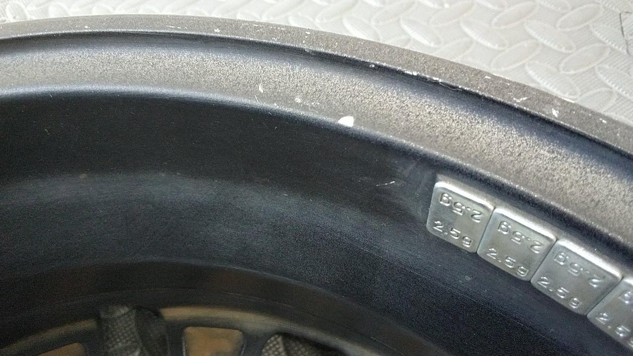 小キズがあります