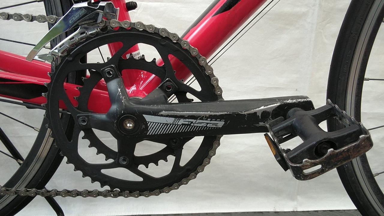 塗装剥げ、小キズがあります