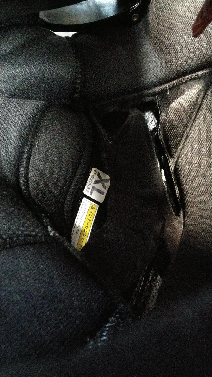 サイズはXLです。