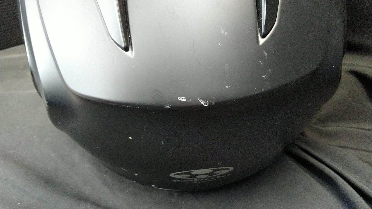 キズ汚れあります。