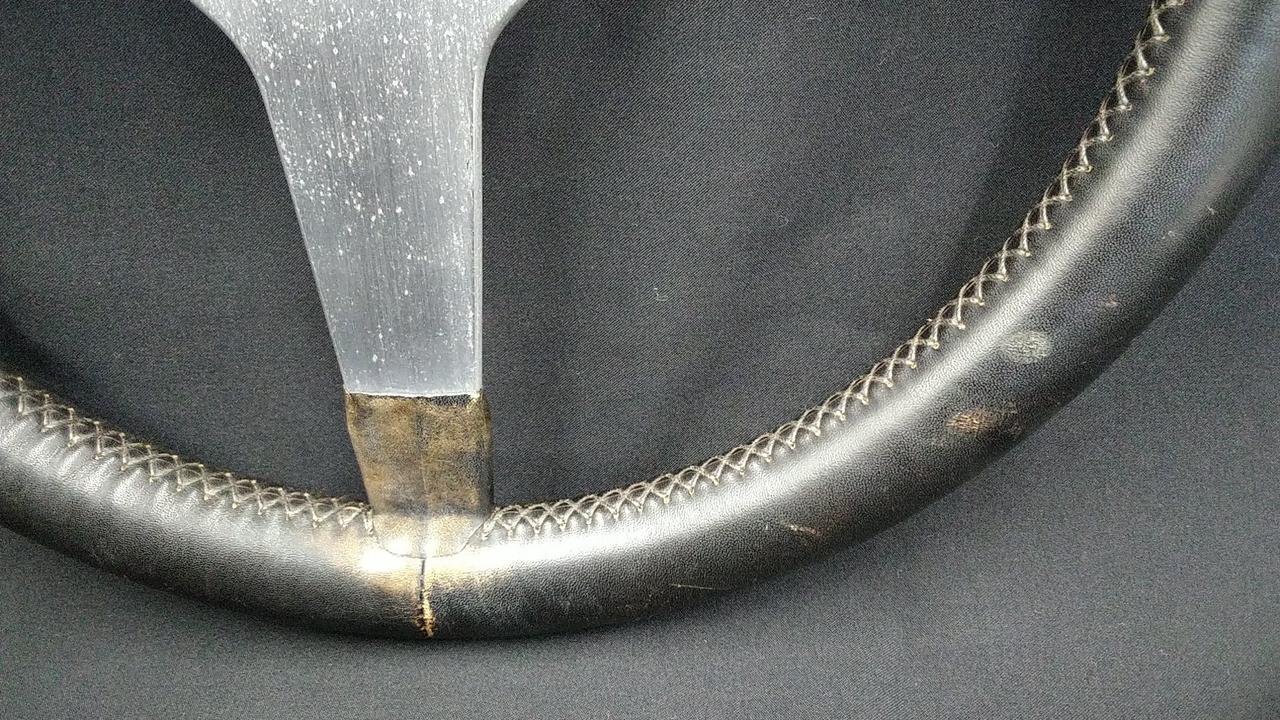 擦れキズあります