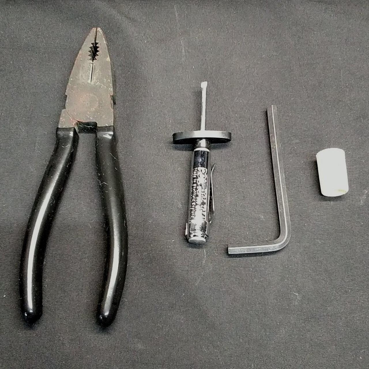 ペンチ錆びています