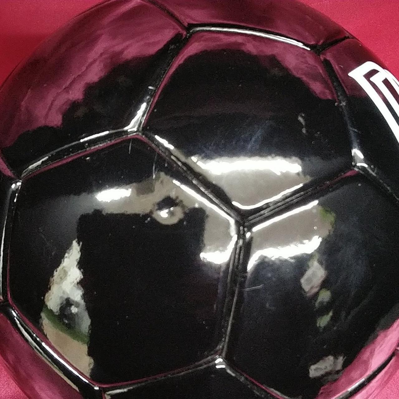 3mmほどの凹みがあります