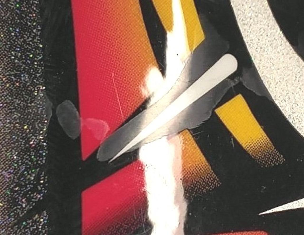 塗装の剥がれがあります。