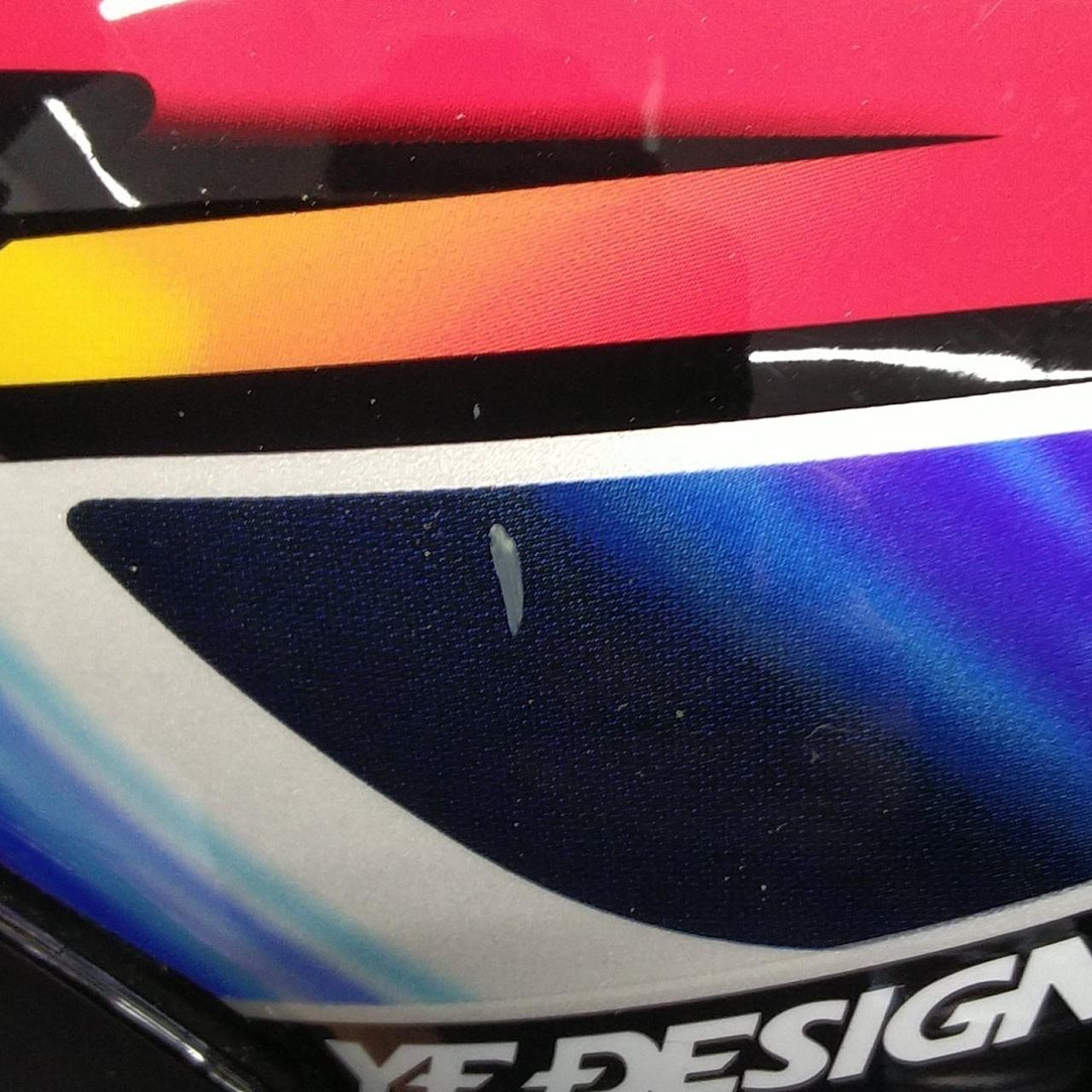 傷があります。