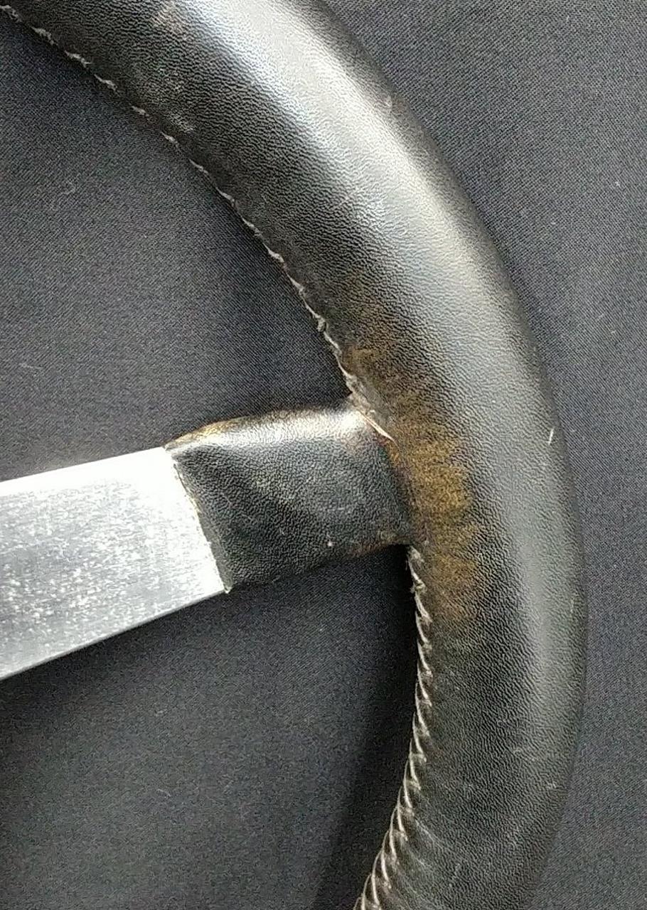 擦れキズあります