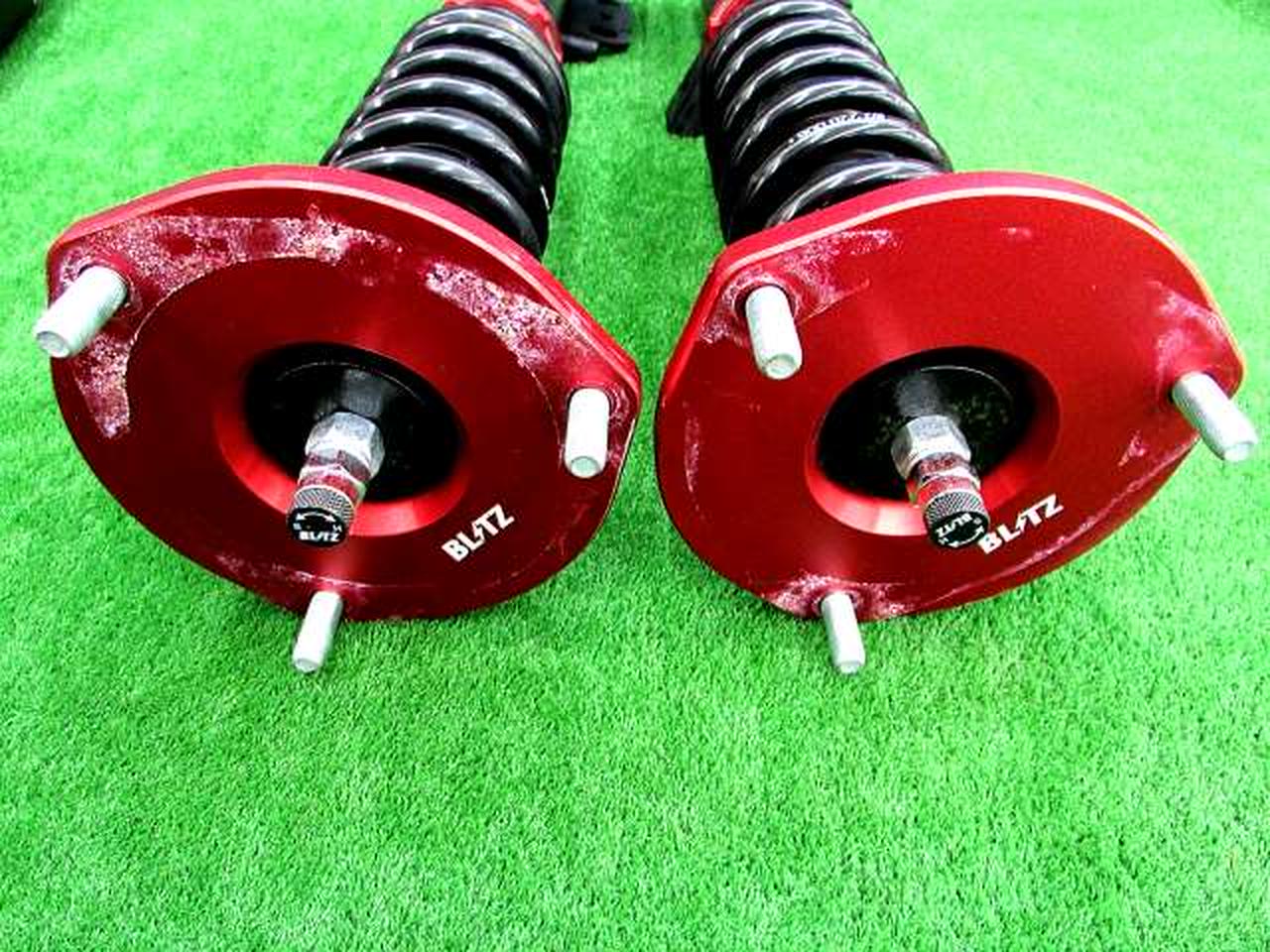 80系 ヴォクシー BLITZ　車高調Ω 