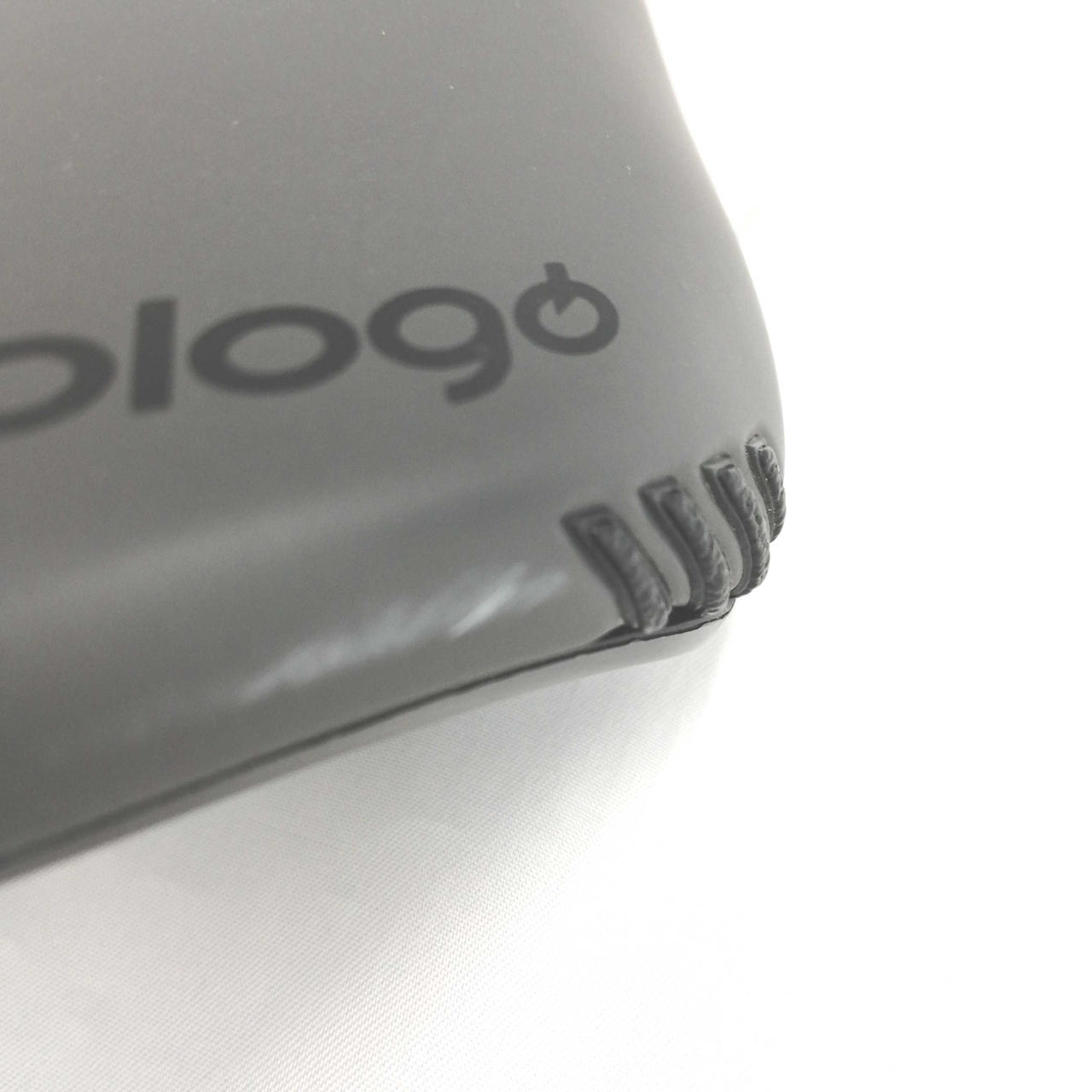 すり傷あります。