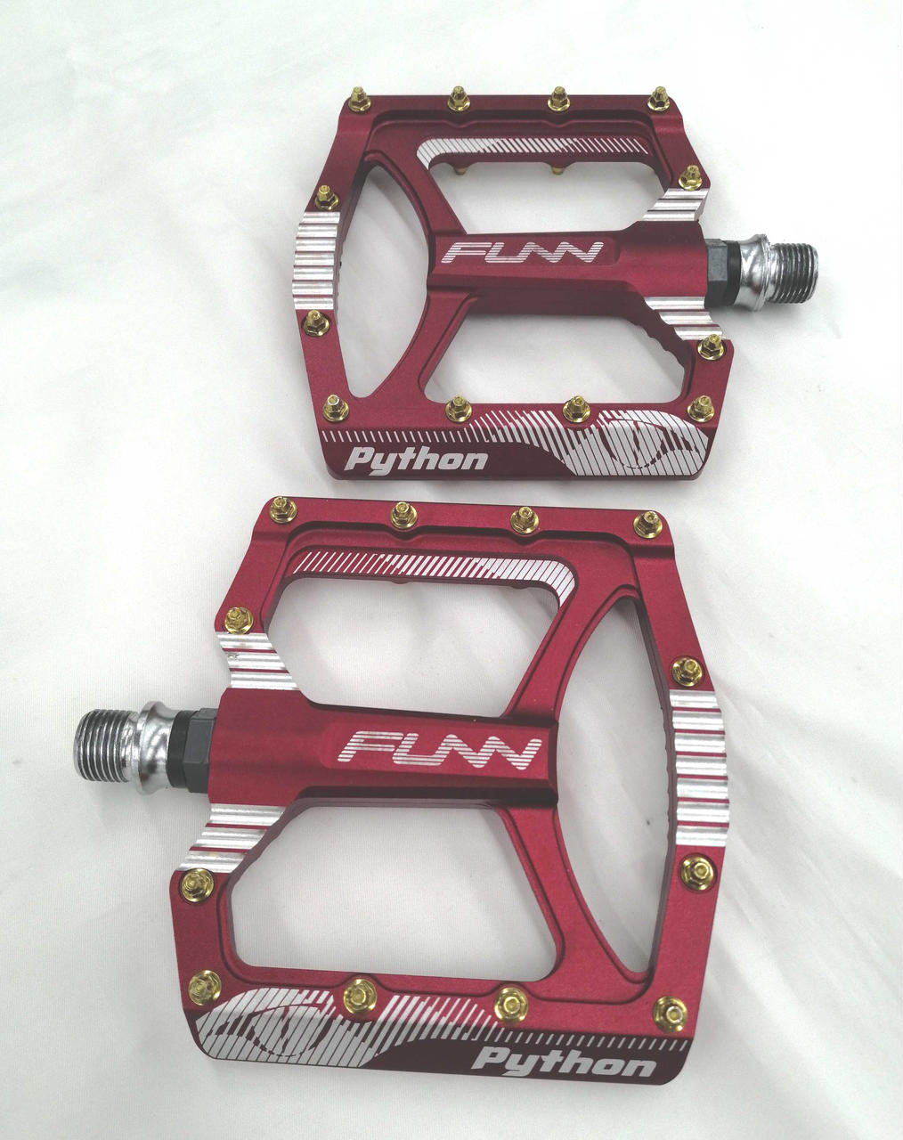 ま*。様 【値下げスタート】【希少】ドンナハウス フィットペダル14cm 希少・廃盤】補助ペダル フィットペダル14cm アシストペダル