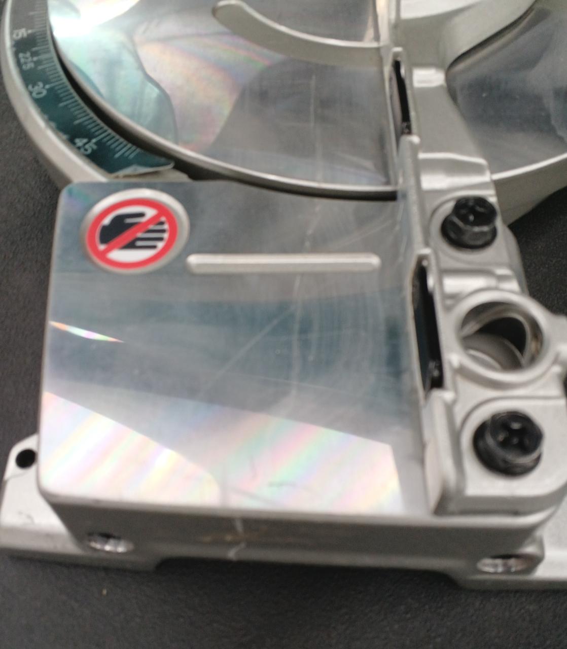 キズ等あります。