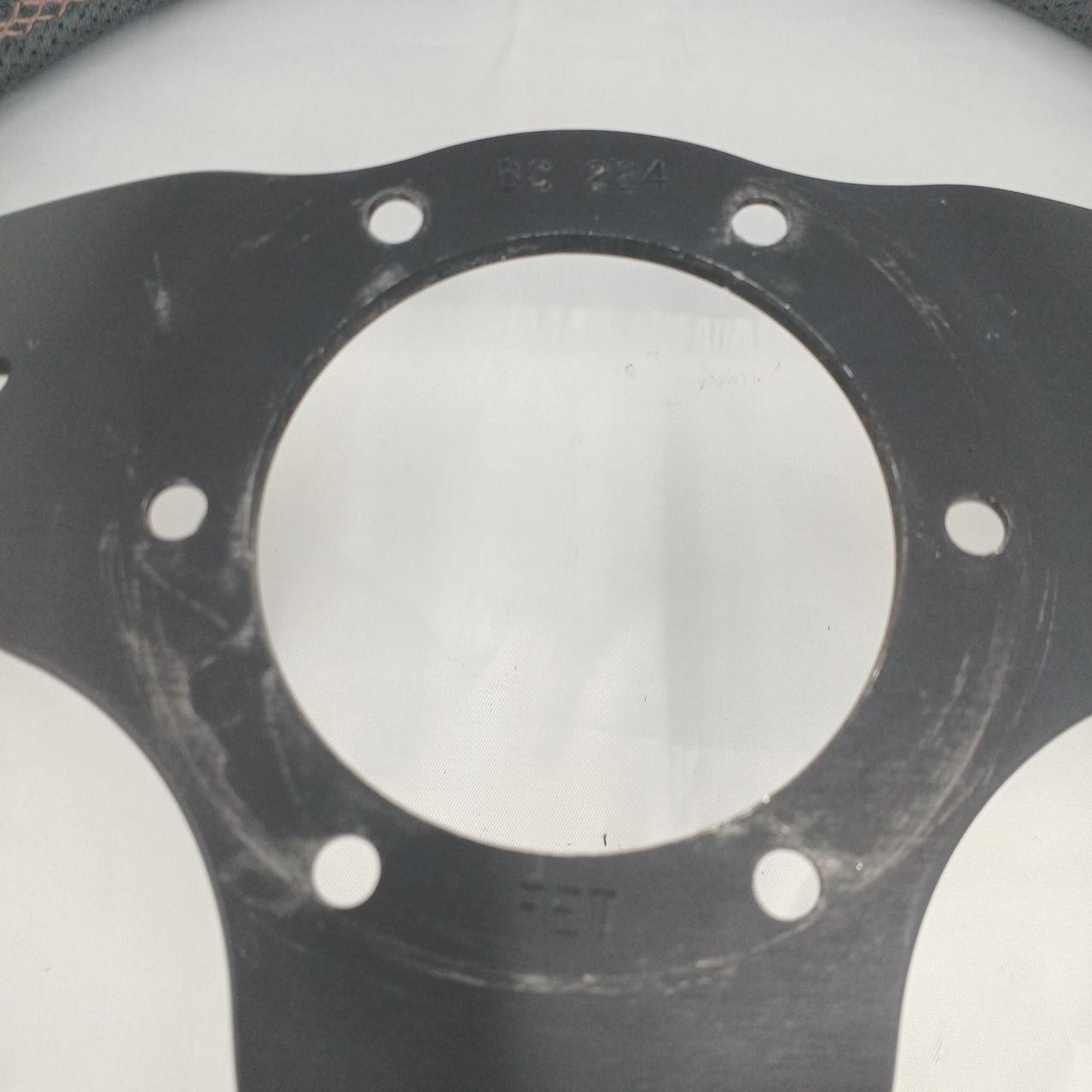 キズ、汚れ等あります。