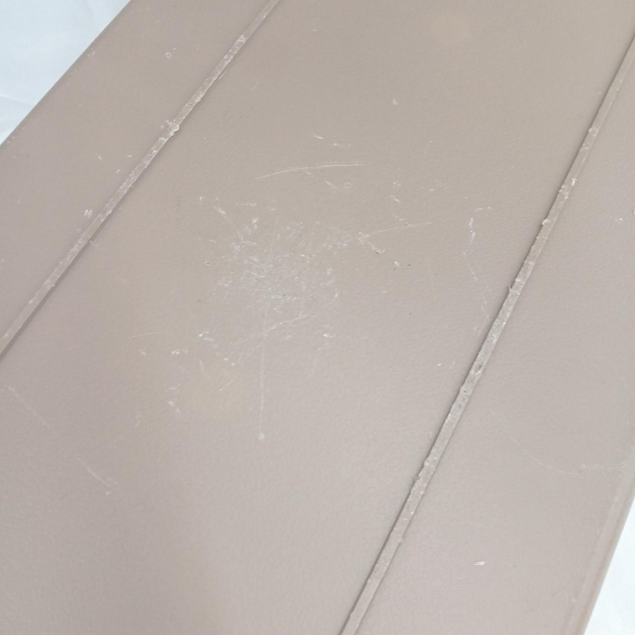 キズ、汚れ等あります。