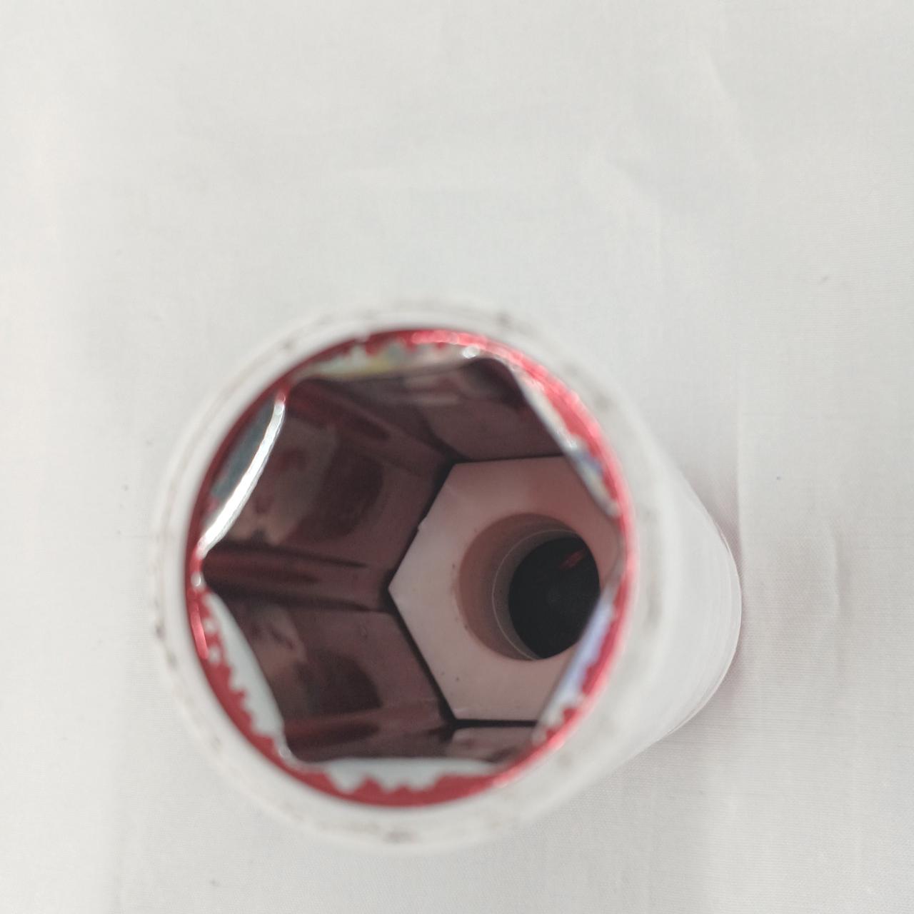 汚れ、色の剥がれあります。