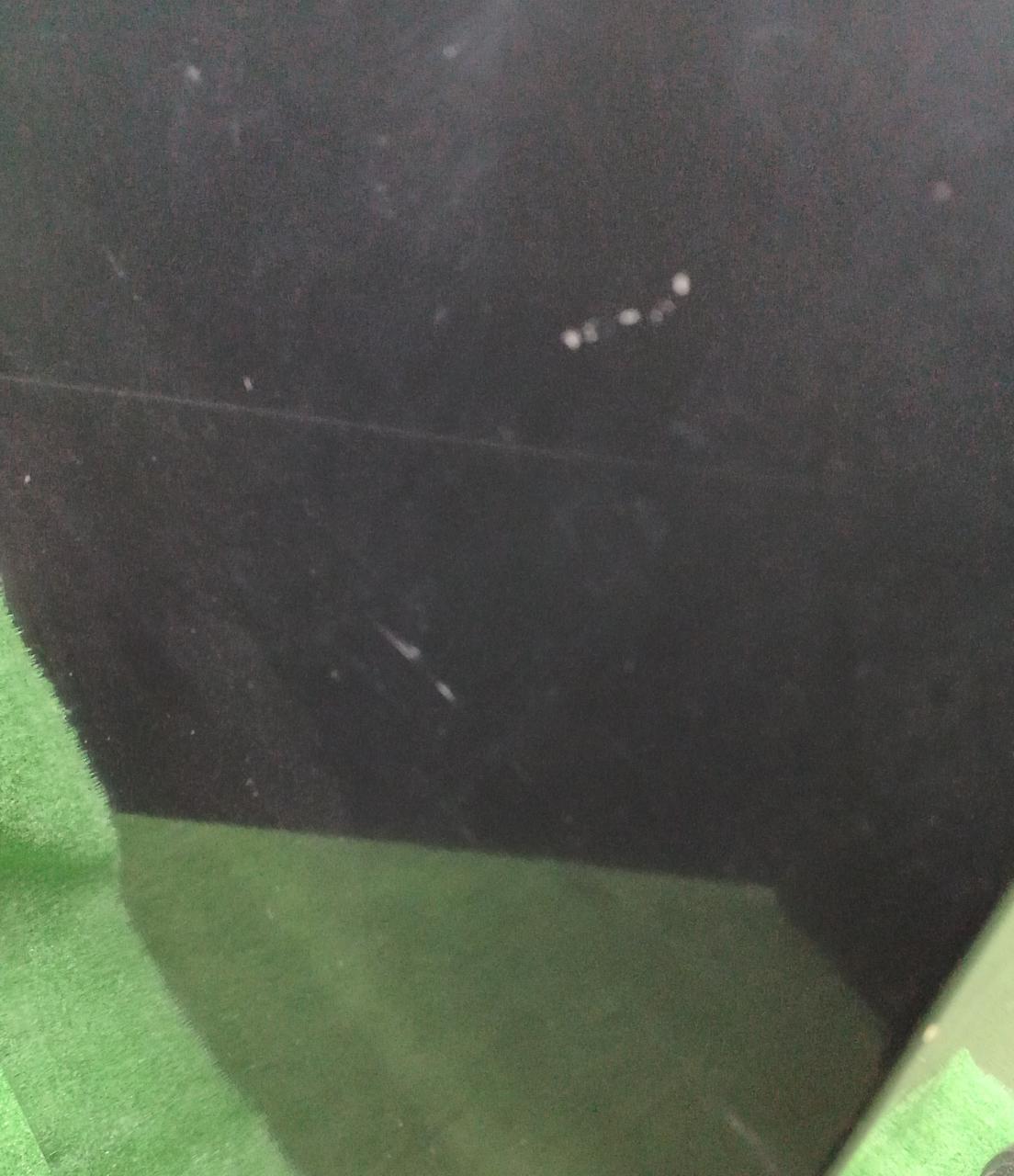 キズ、汚れ等あります。