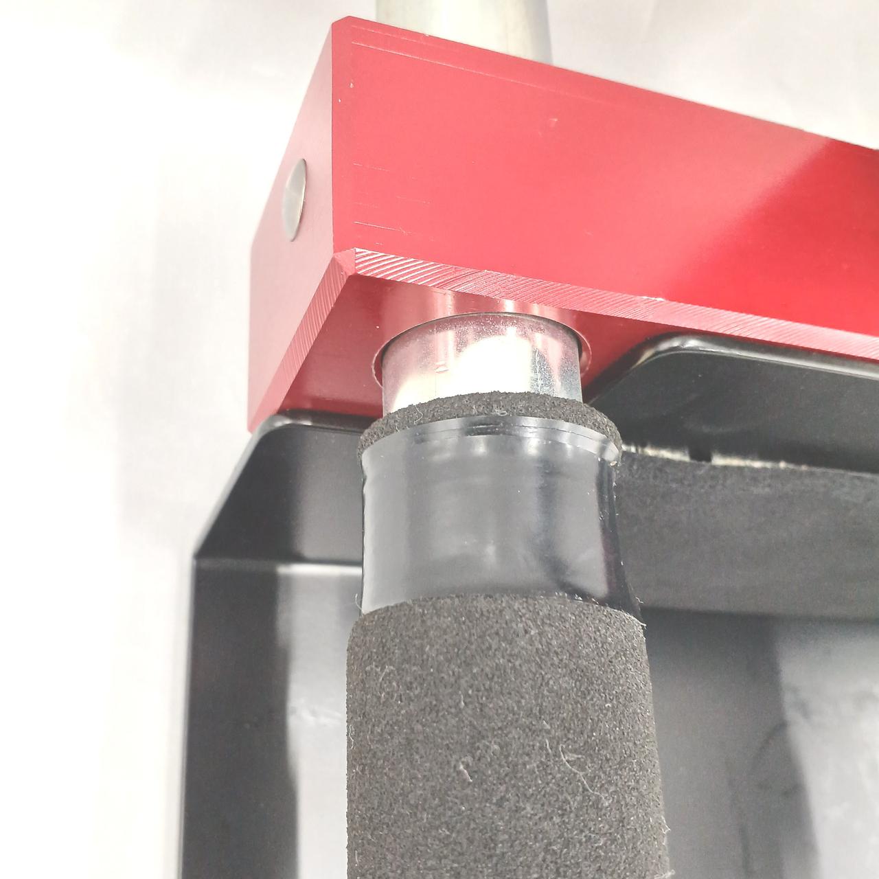 ビニールテープ巻いてあります。