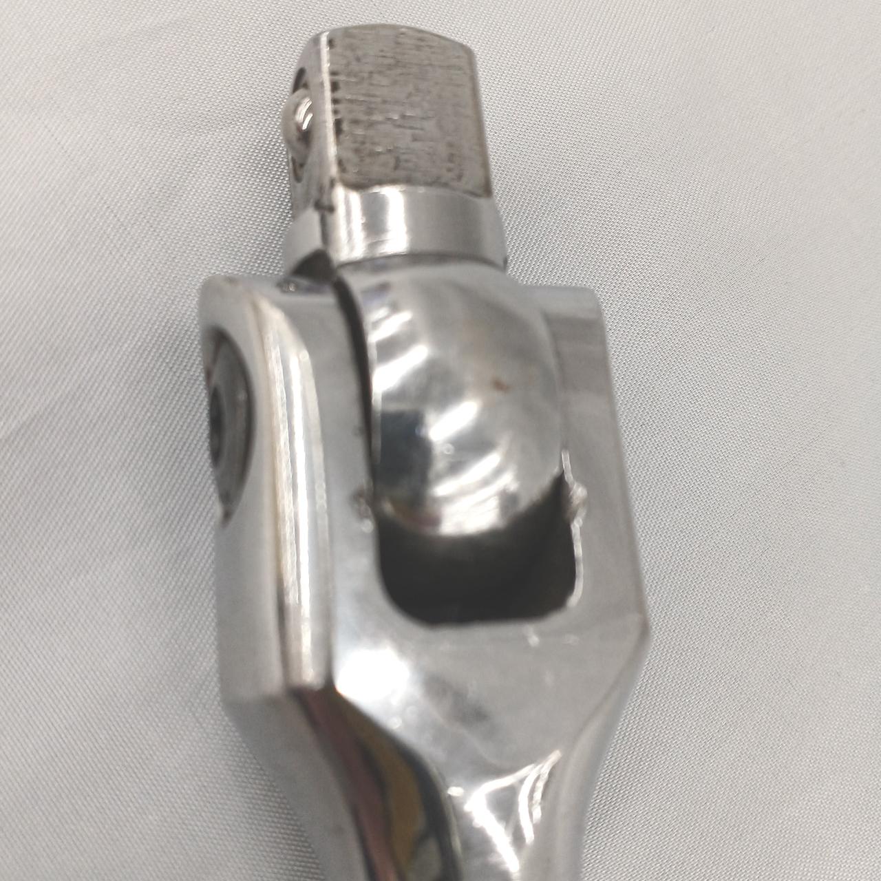 キズ、汚れ等あります。