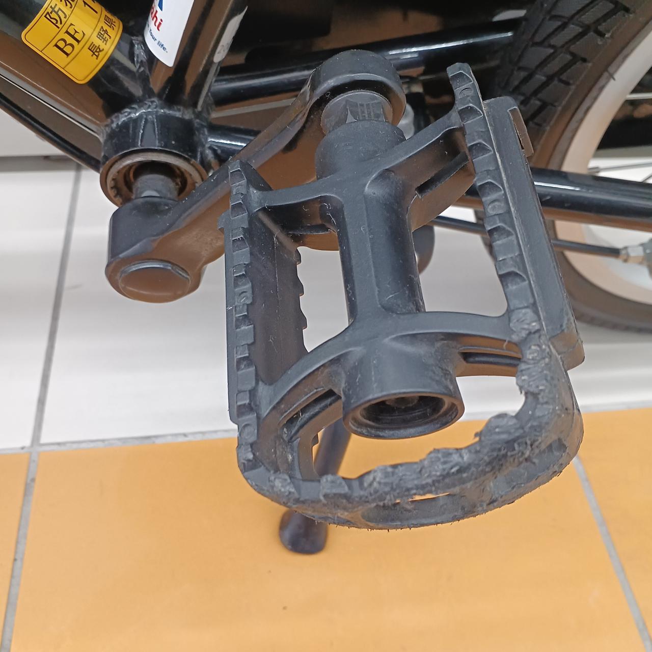 キズ等あります。